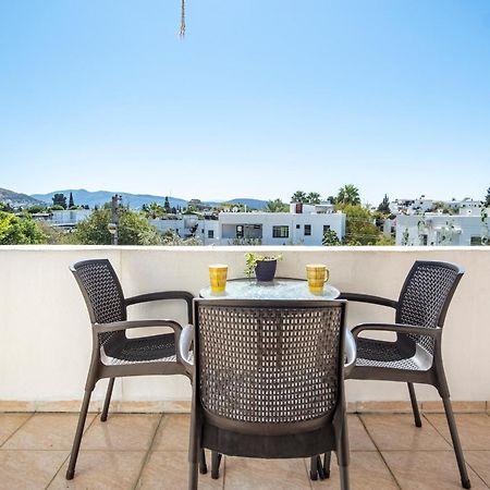 Central, Cozy, 15 Min Walk To The Beach, Fast Wi-Fi, Free Parking, 4Ppl Bodrum Exterior foto